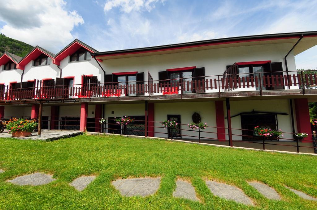 Residence Eden Park Aosta Buitenkant foto