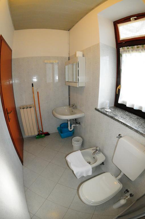Residence Eden Park Aosta Kamer foto