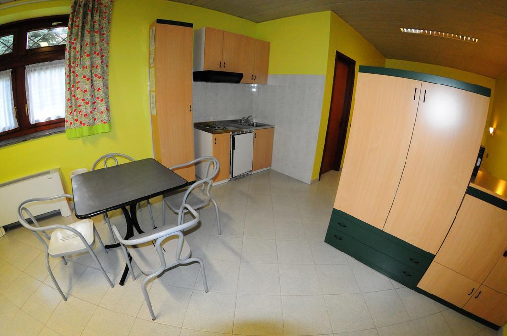 Residence Eden Park Aosta Kamer foto
